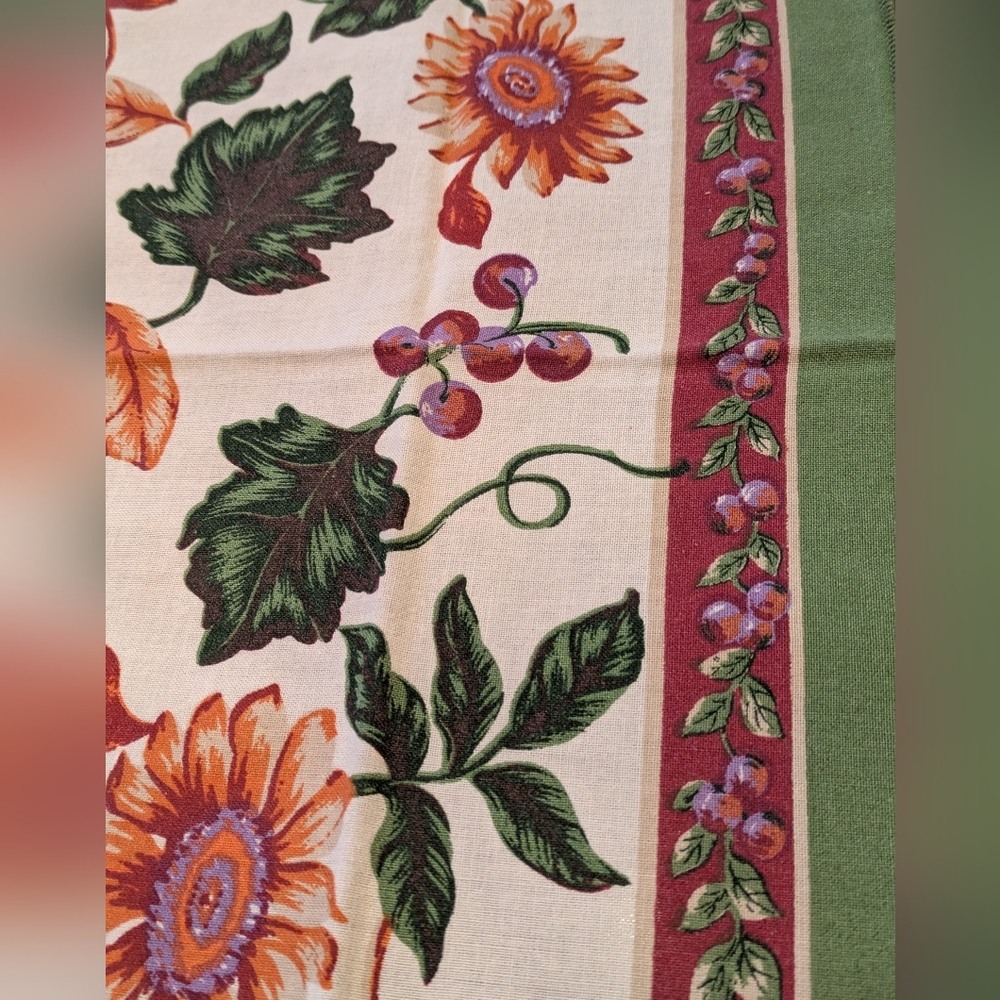 Table Settings For 8. Floral Cloth Napkins and Burgundy Placemats. - Picture 6 of 8